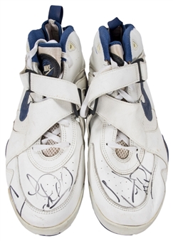 1993-94 Charles Oakley Game Used & Signed Nike Sneakers (MEARS & JSA)